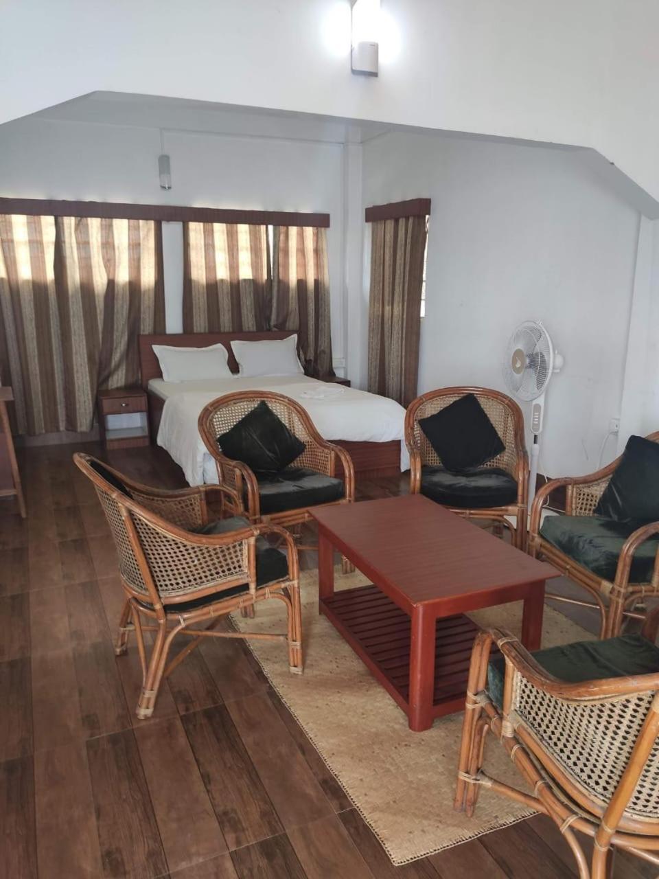 Peit Them Resort Mawlynnong Exterior photo